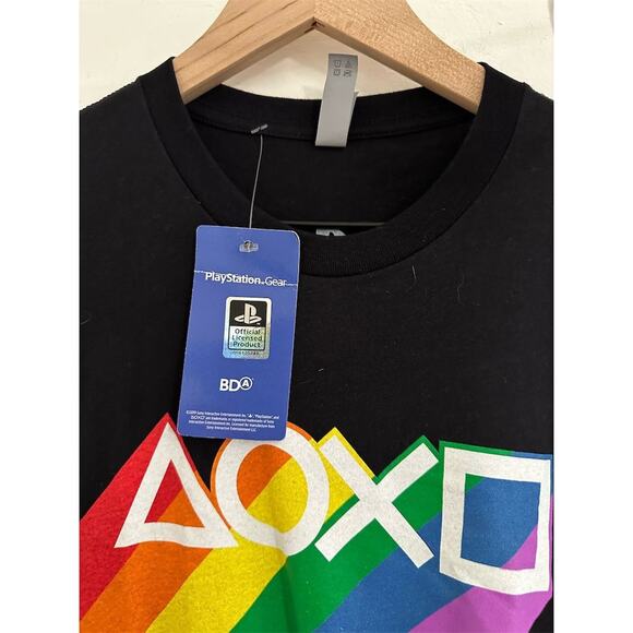 PlayStation Pride T-Shirt Unisex S Black Rainbow Logo Graphic Print NWT - Picture 2 of 4